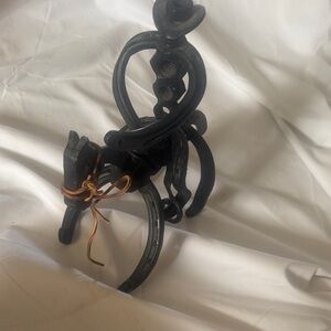 Black Wrought Iron Decorative HorseShoe Sculpture - Brand Unspecified